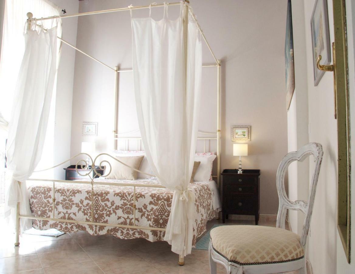 New Romantic Suite Кальяри Экстерьер фото