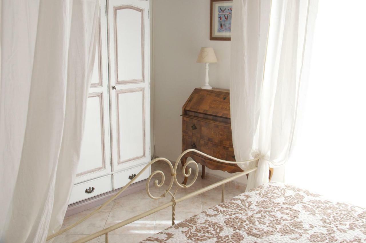 New Romantic Suite Кальяри Экстерьер фото